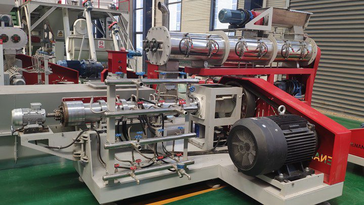 locally made cargill fish food extruder in South Africa